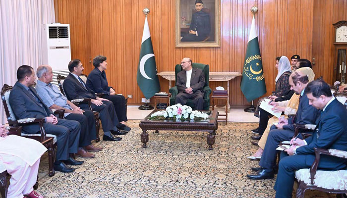 A delegation of Dr AQ Khan Hospital Trust, led by Chairperson Dr Dina Khan meets President Asif Ali Zardari, at Aiwan-e-Sadr in Islamabad on September 10, 2024. — APP