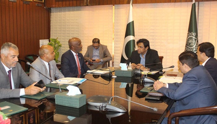 Sindh’s chief secretary, Asif Hyder Shah in a meeting with a UN delegation, led by UN Resident and Humanitarian Coordinator for Pakistan Mohamed Yahya on September 12, 2024. — Facebook/Sindh Government