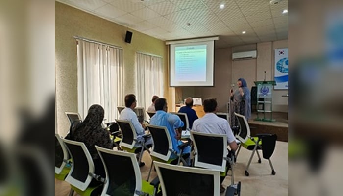 A female researcher is expressing her views with the participants at an event organised by the Pakistan Council of Research in Water Resources (PCRWR) September 14, 2024. — Facebook/@PCRWR