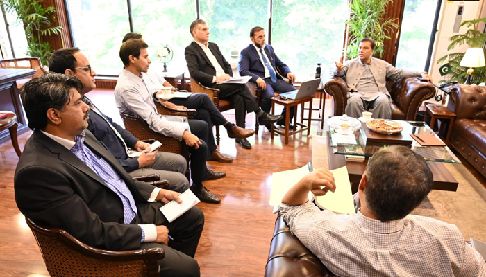 Chairman CDA Muhammad Ali Randhawa (right) in a meeting with DHA authorities at the CDA headquarters on September 18, 2024.—  Facebook@cda.isb.pk