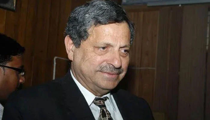 Pakistan Tehreek-e-Insaf (PTI) leader and senior lawyer Hamid Khan. — APP/File