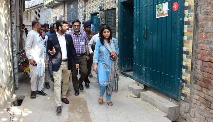 Deputy Commissioner Rawalpindi Hasan Waqar Cheema during the visit of Secondary Health Punjab Nadia Saqib Chak Jalaluddin at Union Council Talking about dengue seen in this image released on September 23, 2024. — Facebook/@dcorawalpindi