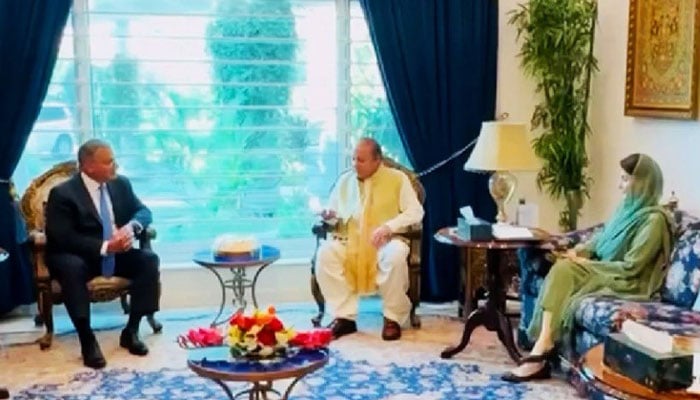 US Ambassador to Pakistan Donald Blome (left) meets PML-N President Nawaz Sharif (centre) and Punjab CM Maryam Nawaz on September 23, 2024. — X/@pmln_org