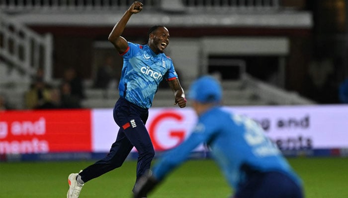 England´s Jofra Archer celebrates taking the wicket of Australia´s Glenn Maxwell (unseen) for two runs during the fourth One Day International (ODI) cricket match between England and Australia at Lord´s in London on September 27, 2024. — AFP