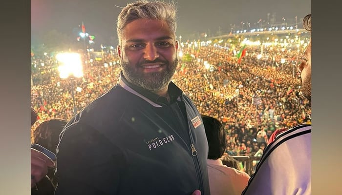 PTI MNA Zain Qureshi pictured at a party rally at Minar-e-Pakistan in this image released on March 26, 2023. — Facebook/MakhdoomZainHussainQureshi