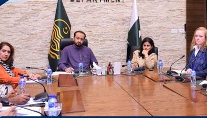 Punjab Minister for Primary and Secondary Healthcare Khawaja Imran Nazir seen in a meeting with  a delegation from the Global Alliance for Vaccines and Immunisation (GAVI) on Oct 4, 2024. — Facebook/PSHDepartment