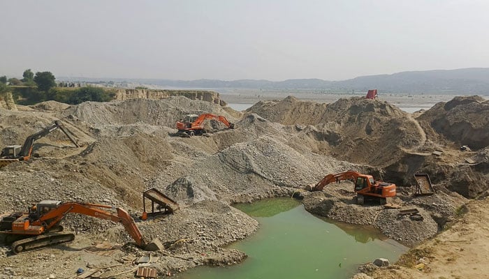 Nowsheras district administration launch crackdown against illegal gold mining along the banks of the Indus River in Jabi area in Nizampur on Oct 5, 2024. — Facebook/DCNowshera