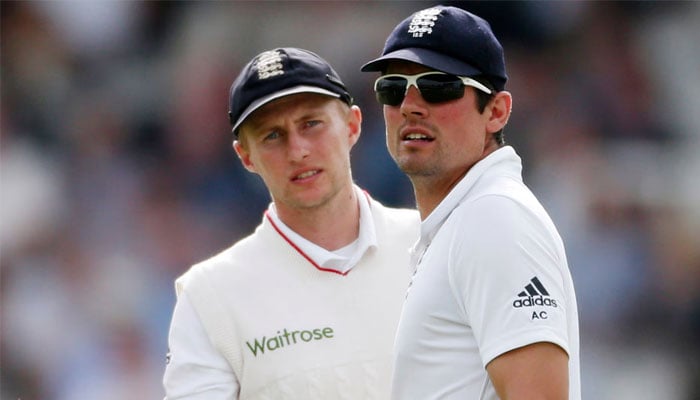 Former England captain Alastair Cook (right) and batter Joe Root (left).— Reuters/file