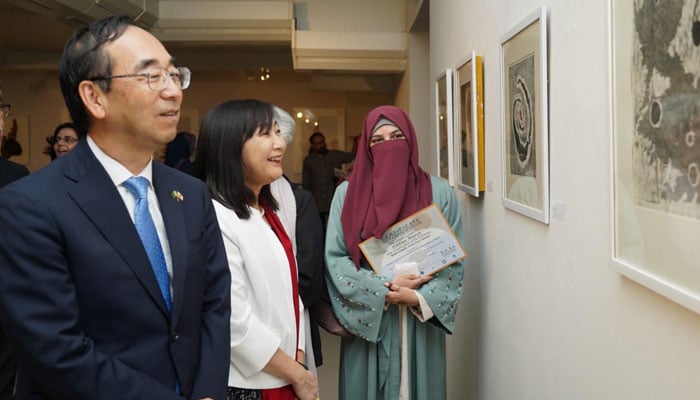 Ambassador of Japan in Pakistan Mitsuhiro Wada viewing exhibition titled MOKU-HANGA after inauguration at PNCA. — INP/File