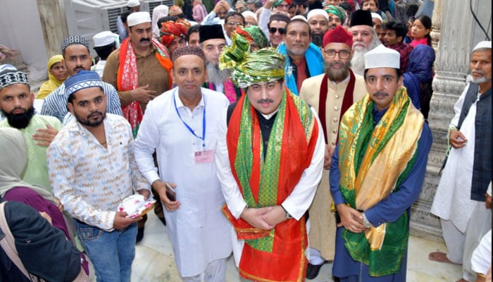 A group of 94 Pakistani Zaireen at the shrine of Khwaja Nizamuddin Auliya on November 3, 2023. — Pakistan High Commission in New Delhi