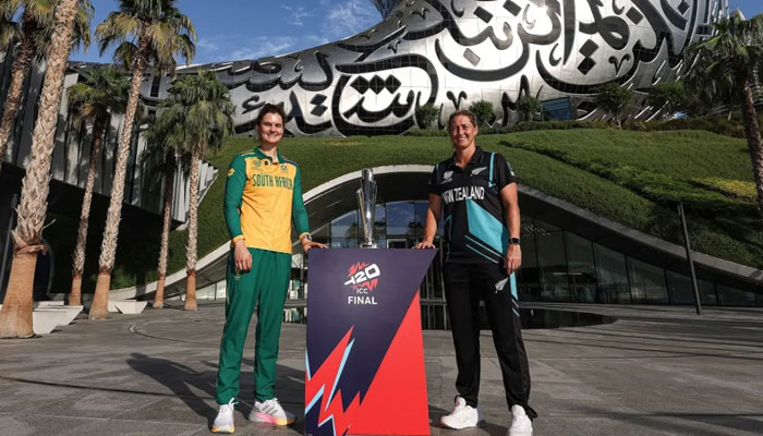 Laura Wolvaardt (left) and Sophie Devine with the T20 World Cup trophy at the Museum of the Future. — ICC/File