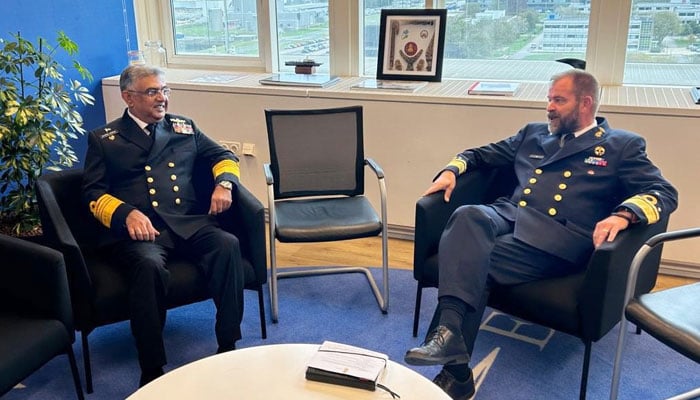 Chief of the Naval Staff Admiral Naveed Ashraf (left) exchanges views with Commander Royal Netherlands Navy, Vice Admiral René Tas at Royal Netherlands Navy Headquarters on October 19, 2024. — Facebook/Director General Public Relations - Navy