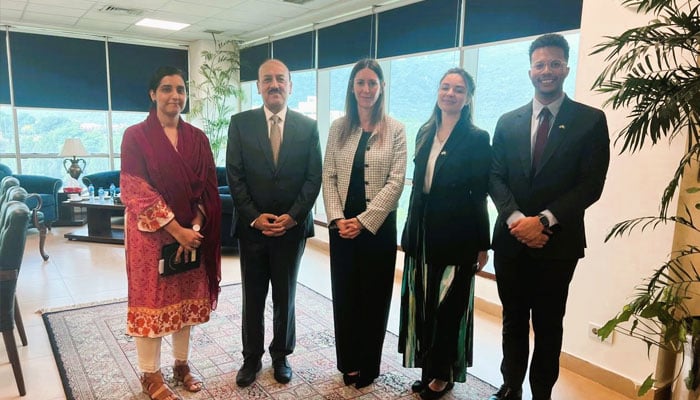 Secretary MoHR Allah Dino Khowajay after a meeting with Monica Jacobsen, Deputy Assistant Secretary for the Bureau of Democracy, Human Rights & Labour (DRL) from the US Department of State. — Facebook@mohrpak/file