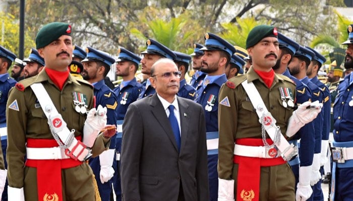 President Asif Ali Zardari inspecting the guard of honour at Islamabads Aiwan-e-Sadr on March 11, 2024. — X@PresOf Pakistan