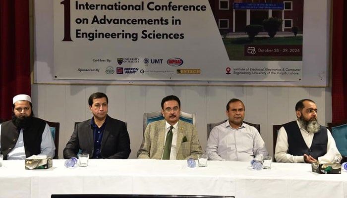 Punjab University (PU) Vice Chancellor Prof Dr Muhammad Ali (centre) attends the first international conference on ‘Advancements in Engineering Sciences’ organised by the PU (IEECE) on October 28, 2024. — Facebook@UniversityOfThePunjab.Official