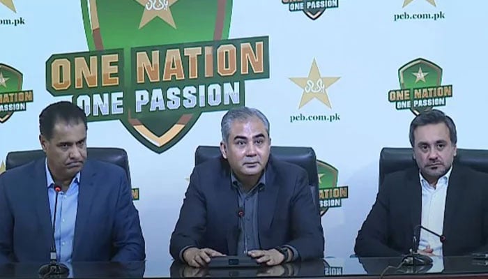 CB Chief Mohsin Naqvi (centre) pictured alongside boards COO Salman Naseer (right) and Adviser to Chairman on Cricket Affairs Waqar Younis during a press conference at Lahores Gaddafi Stadium on August 5, 2024. — Screengrab via YouTube/@pakistancricket