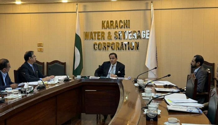 Karachi Mayor and KWSC Chairman Barrister Murtaza Wahab chairs the (KWSC) board meeting on October 30, 2024. — screengrab via Facebook@KWSCOFFICIAL