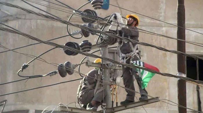 Pesco officer injured in attack by power defaulters