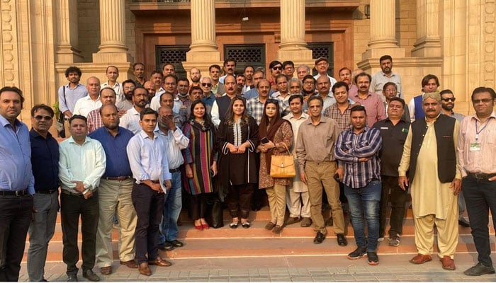 Journalists pose for a group photograph during the annual election for the Punjab Assembly Press Gallery for the year 2024-25 on November 4, 2024. — Facebook@ProvincialAssemblyofPunjab