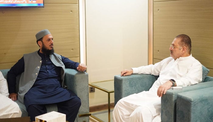 Azad Jammu and Kashmir Information Minister Mazhar Saeed Shah (left) in a meeting with Sindh Senior Minister Sharjeel Inam Memon at his office in Karachi on November 5, 2024. — Facebook@SharjeelInamMemon63