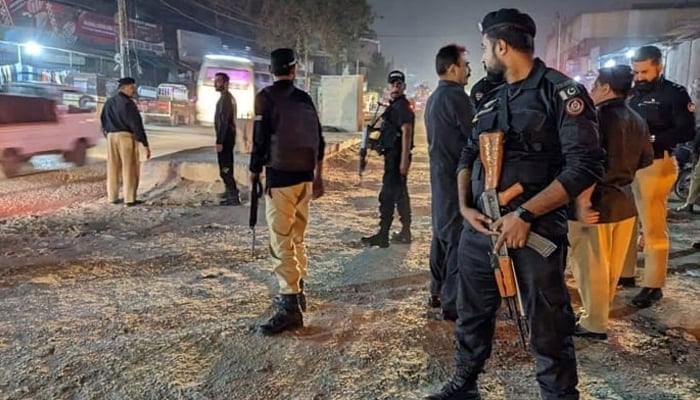 This image shows Karachi Police personnel and commandoes standing guard on November 29, 2023. — Facebook@KarachiPoliceOfficial