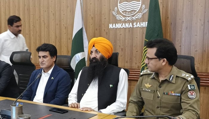 Punjab Minister for Minority Affairs Sardar Ramesh Singh Arora (centre) chairs a meeting on November 6, 2024. — Facebook@RameshSinghArora