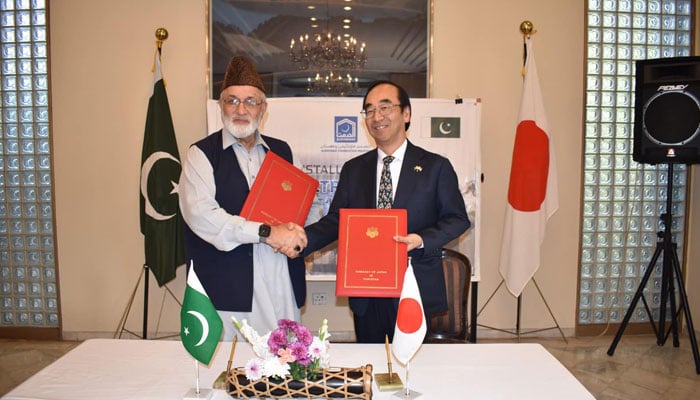 Japanese Ambassador Wada Mitsuhiro (right) shakes hands with Alkhidmat’s Vice President Syed Ihsan Ullah Waqas after signing an agreement on November 12, 2024. — Facebook@alkhidmat.org