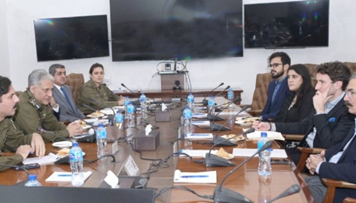 A delegation of the United Nations Global Initiative in a meeting with Inspector General of Police (IGP) Punjab Dr Usman Anwar during vists the Central Police Office (CPO) on November 15, 2024. — Facebook@PunjabPolicePakistanOfficial