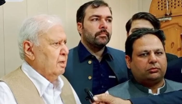 Qaumi Watan Party (QWP) Chairman Aftab Ahmad Khan Sherpao can be seen speaking to the media on November 16, 2024 in this still taken from a video. — Screengrab/Facebook/Aftab Ahmad Khan Sherpao