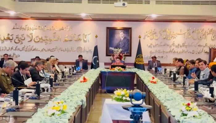 Chief Minister Maryam Nawaz Sharif presides over a provincial cabinet meeting on September 17, 2024. — Screengrab via Facebook@TheMaryamNSharif