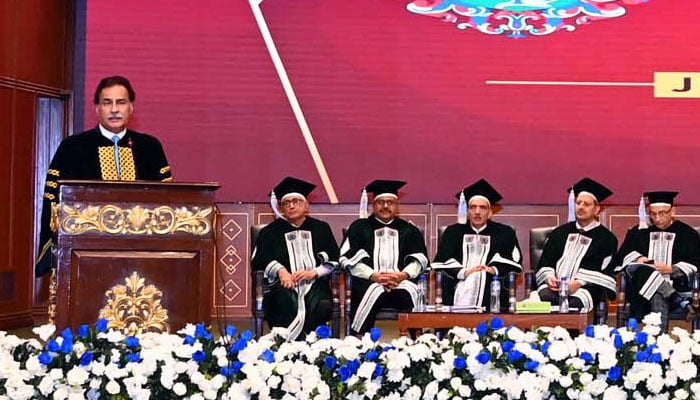 National Assembly Speaker, Sardar Ayaz Sadiq addresses the participants during the 57th Convocation ceremony of the College of Physicians and Surgeons of Pakistan at Jinnah Convention Center in Islamabad on November 18, 2024. — PPI