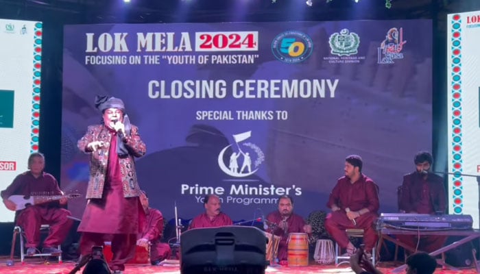 Folk singer singing a traditional song at the closing ceremony of Lok Mela 2024 on November 17, 2024. — Screengrab via Facebook@kptourism