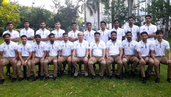 Pakistan junior hockey team players posing for the photo. — Radio Pakistan/File