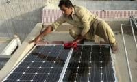 Net metering system: Roof solar panel tariff may be cut to Rs7.5-11 per unit