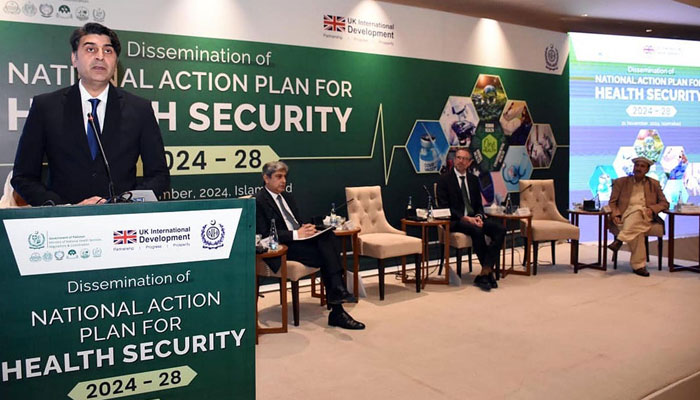 Coordinator to the PM on Health Dr Malik Mukhtar Ahmad addresses the National Action Plan For Health Security 2024 -2028 on November 21, 2024. — APP