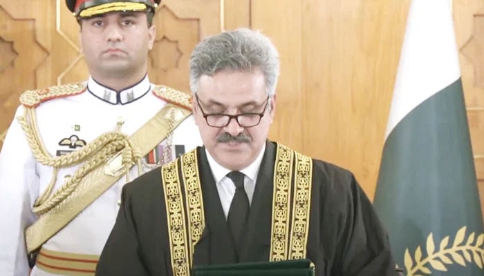 CJP Justice Yahya Afridi taking oath during the swearing in ceremony at Aiawan-e-Sadar on October 26, 2024, in this still taken from a video. — Geo News Live/YouTube