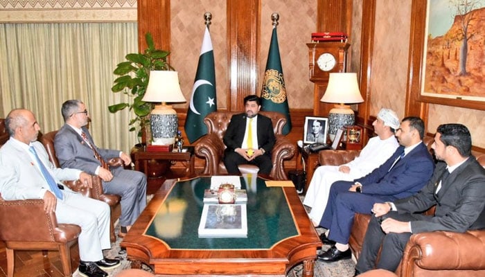 Sindh Governor Kamran Khan Tessori (centre) in a meeting with the consul general of Oman, Eng. Sami Abdullah Al Khanjari (right) at the Governors House on November 22, 2024. — X@KamranTessoriPk