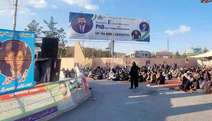 Protestors sit at Balochistan Assembly road during protest against kidnapping of child Musawer Khan on November 25, 2024. — INP