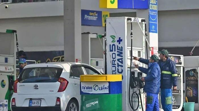 Ministry orders smooth fuel supply in Punjab, Islamabad