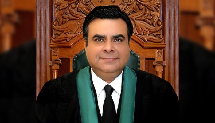 SHC Justice Omar Sial seen in this image. — sindhhighcourt.gov.pk/File