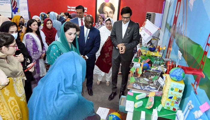 US Consul General in Peshawar Shante Moore (2nd right) along with others takes a keen interest in arts and pictures during the painting exhibition of the Women Literature Festival Second Edition, at the SBBWU in Peshawar on November 27, 2024. — PPI