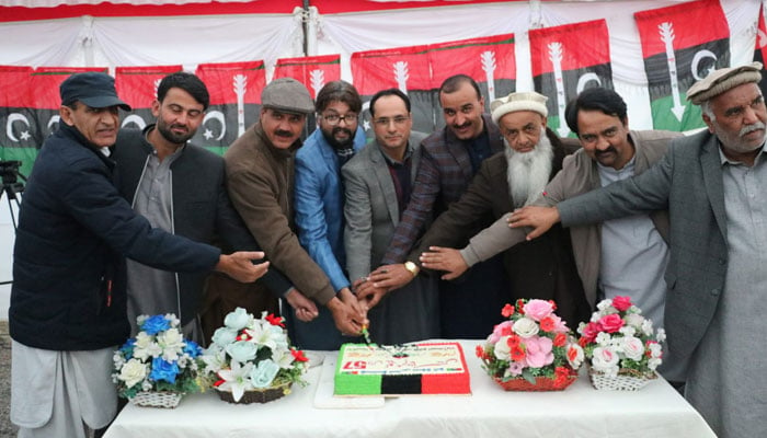 Representational image showing, PPP supporters cutting a cake on the party’s 57th Foundation Day on November 30, 2024. — Facebook@Syed Saleem Shah