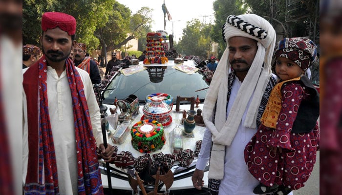 People seen wearing Sindhi traditional dresses in a celebration rally on the occasion of Sindhi Culture Day, in Hyderabad on December 1, 2024. — PPI