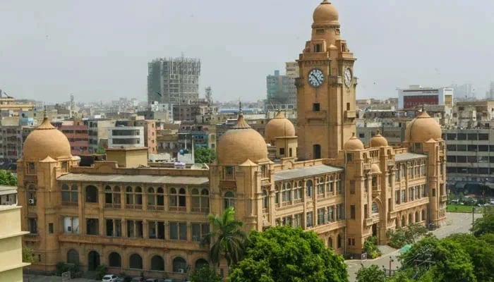 Karachi Metropolitan Corporation building. — X@emnpk/File