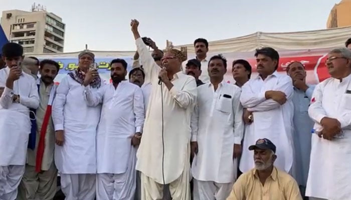 STPP Chairman Dr Qadir Magsi (centre) speaks to participants of a march on December 8, 2024. — Screengrab via Facebook@drqadirmagsi