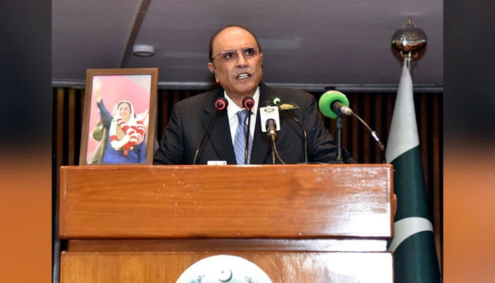 President Asif Ali Zardari addresses the Joint Session of the Parliament in Islamabad on April 18, 2024. — PPI