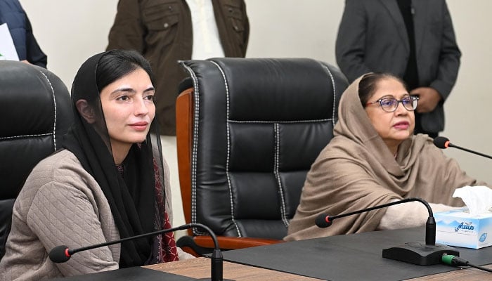 Member of the National Assembly Aseefa Bhutto Zardari (left) and the central president of the Pakistan Peoples Party’s Women wing Faryal Talpur in a meeting with the elders of the Zardari community at Zardari House on December 15, 2024. — Facebook@Bilawalhouse