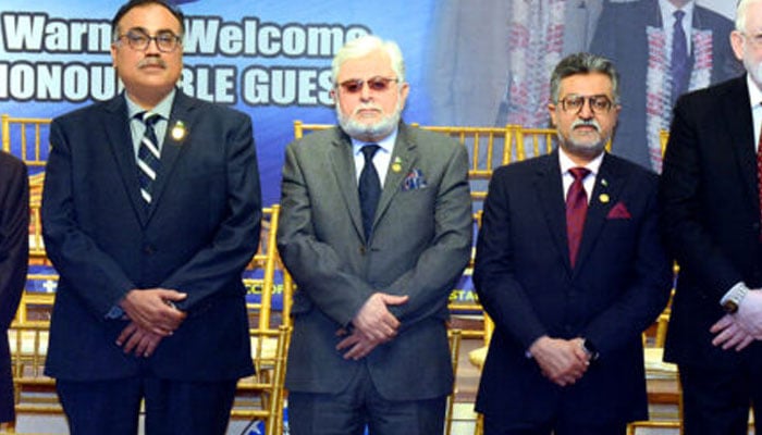 KCCI President Zubair Motiwala (centre) can be seen. — KCCI website/File