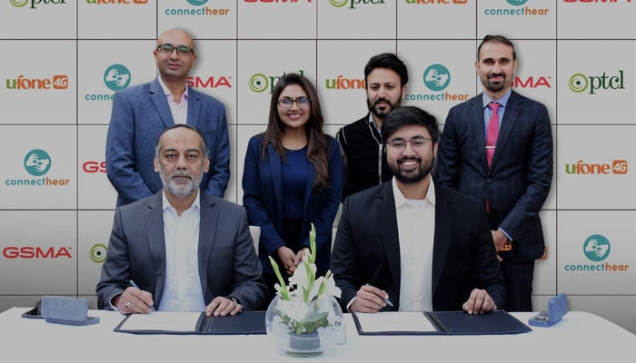 Ufone 4G and ConnectHear officials posing for the photo after agreement on December 19,2024. — Ufone Website