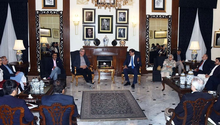 Sindh Chief Minister, Syed Murad Ali Shah (right) exchanges views with Executive Director of Stanford University Bill Burnett (left) during a meeting at CM House in Karachi on December 19, 2024. — PPI